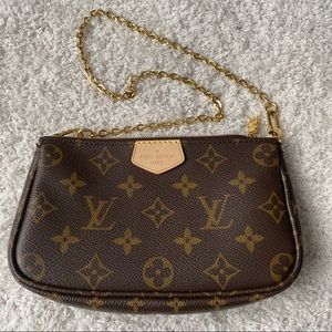 LOUIS VUITTON MULTI POUCHETTE ACCESSOIRES